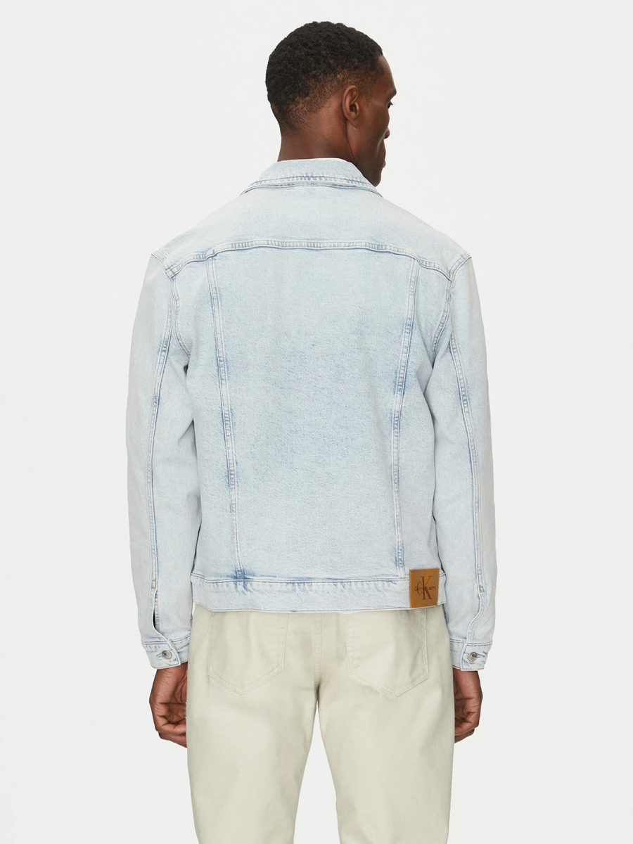 detail Calvin Klein pánska modrá džínsová bunda