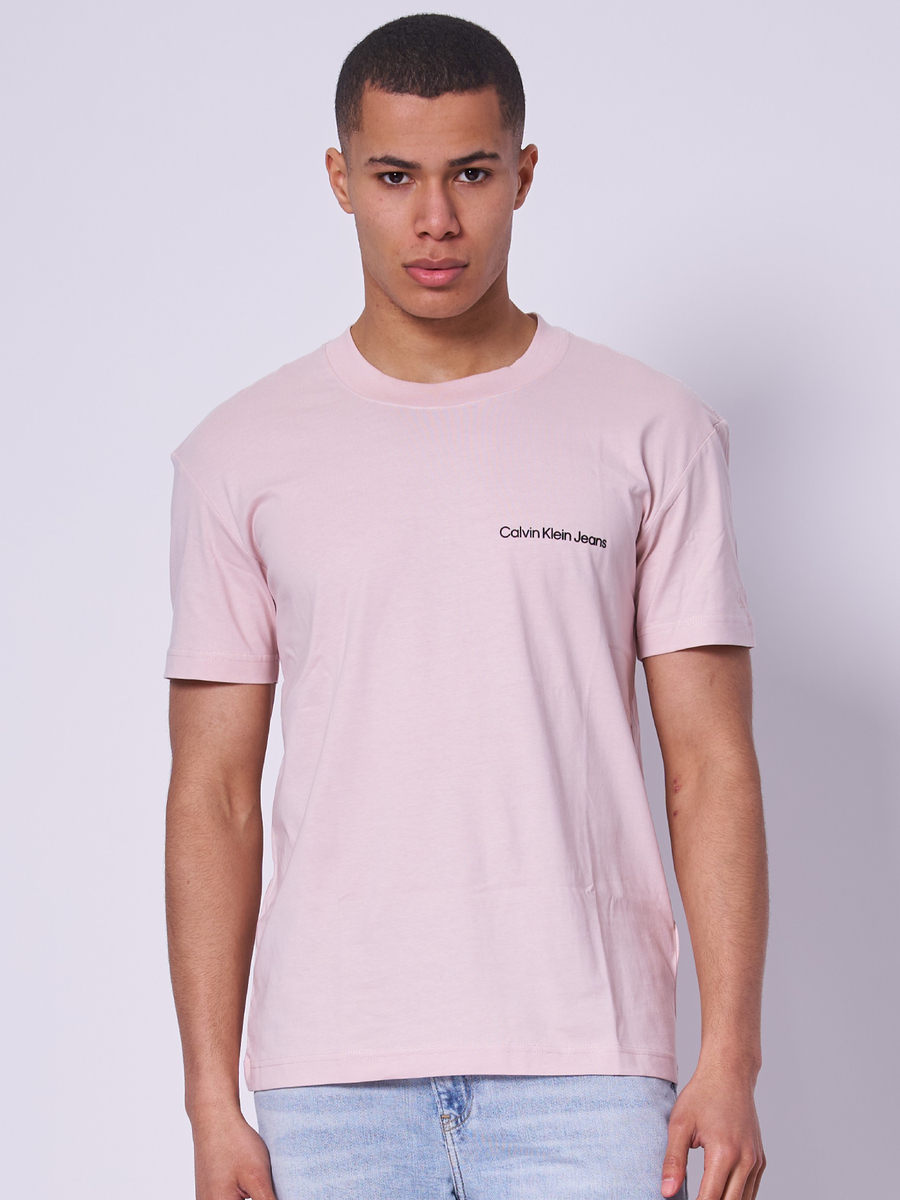 detail Calvin Klein pánske ružové tričko