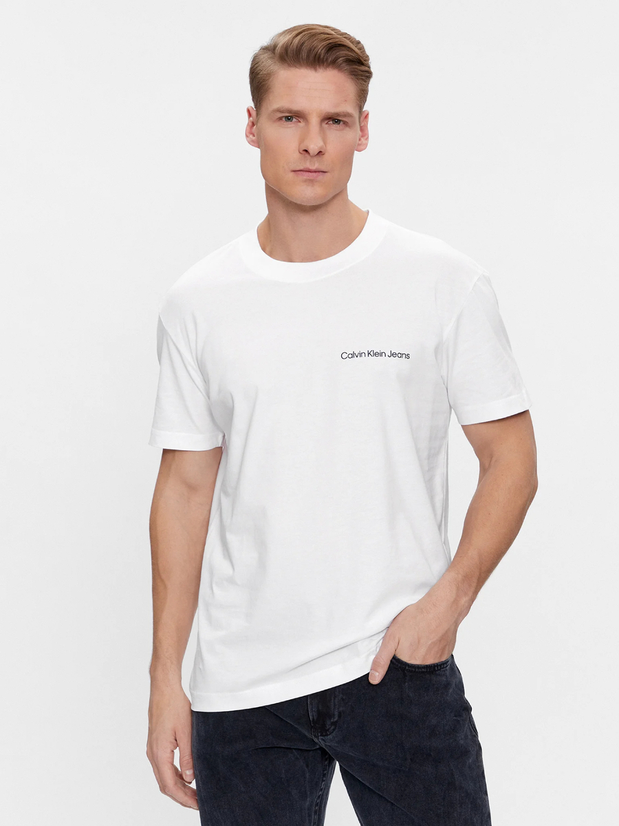 detail Calvin Klein pánske biele tričko