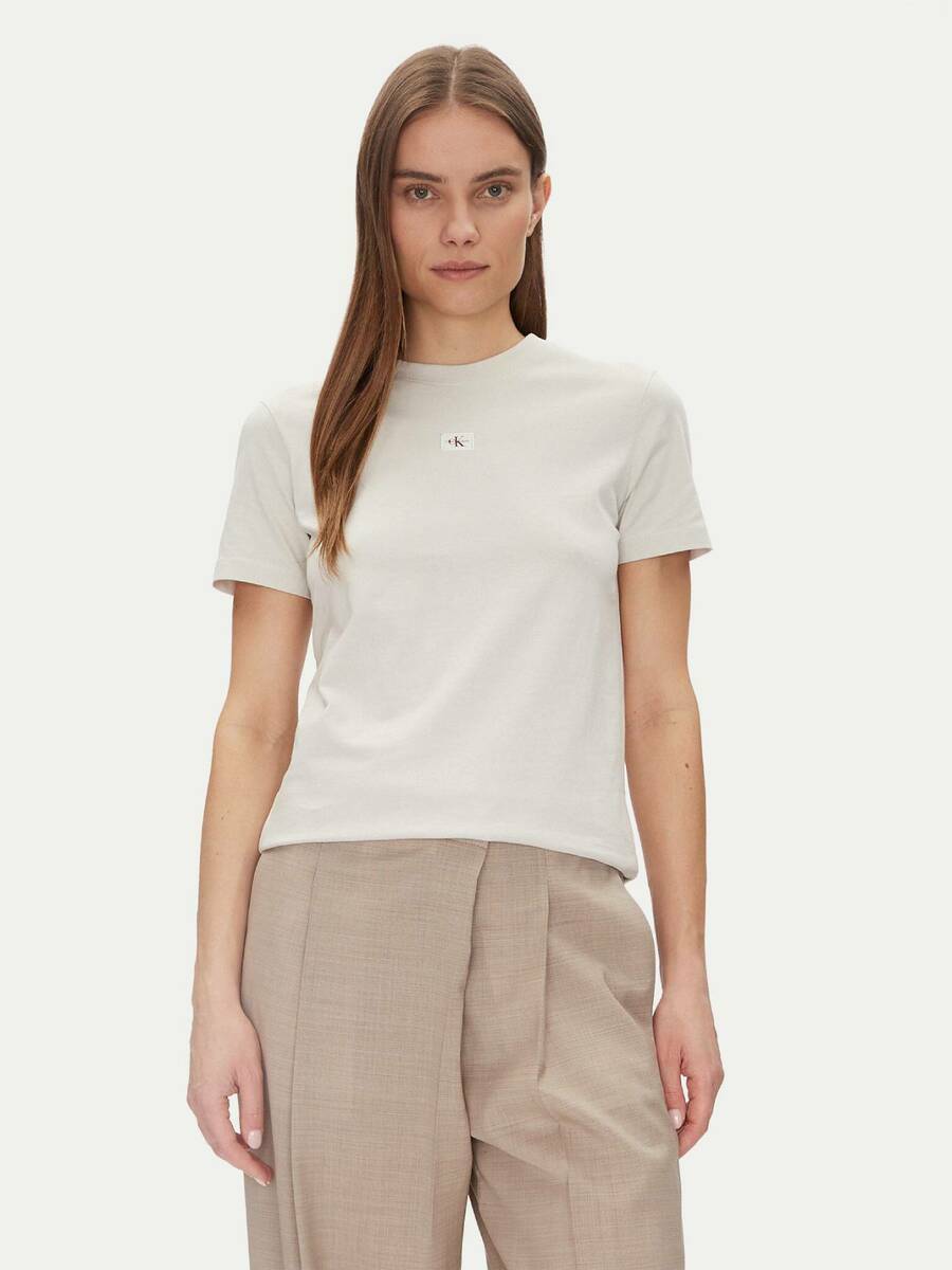 detail Calvin Klein dámske béžové tričko