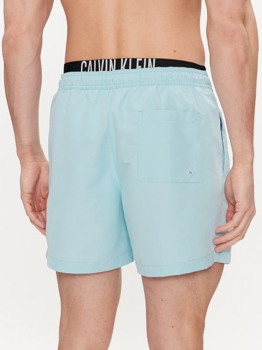 detail Calvin Klein pánske svetlo modré plavky