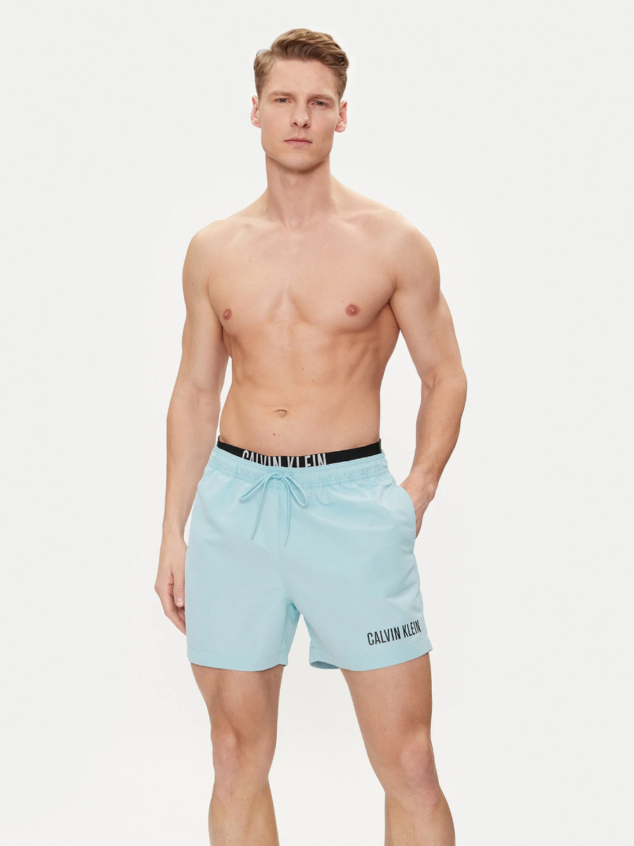 detail Calvin Klein pánske svetlo modré plavky