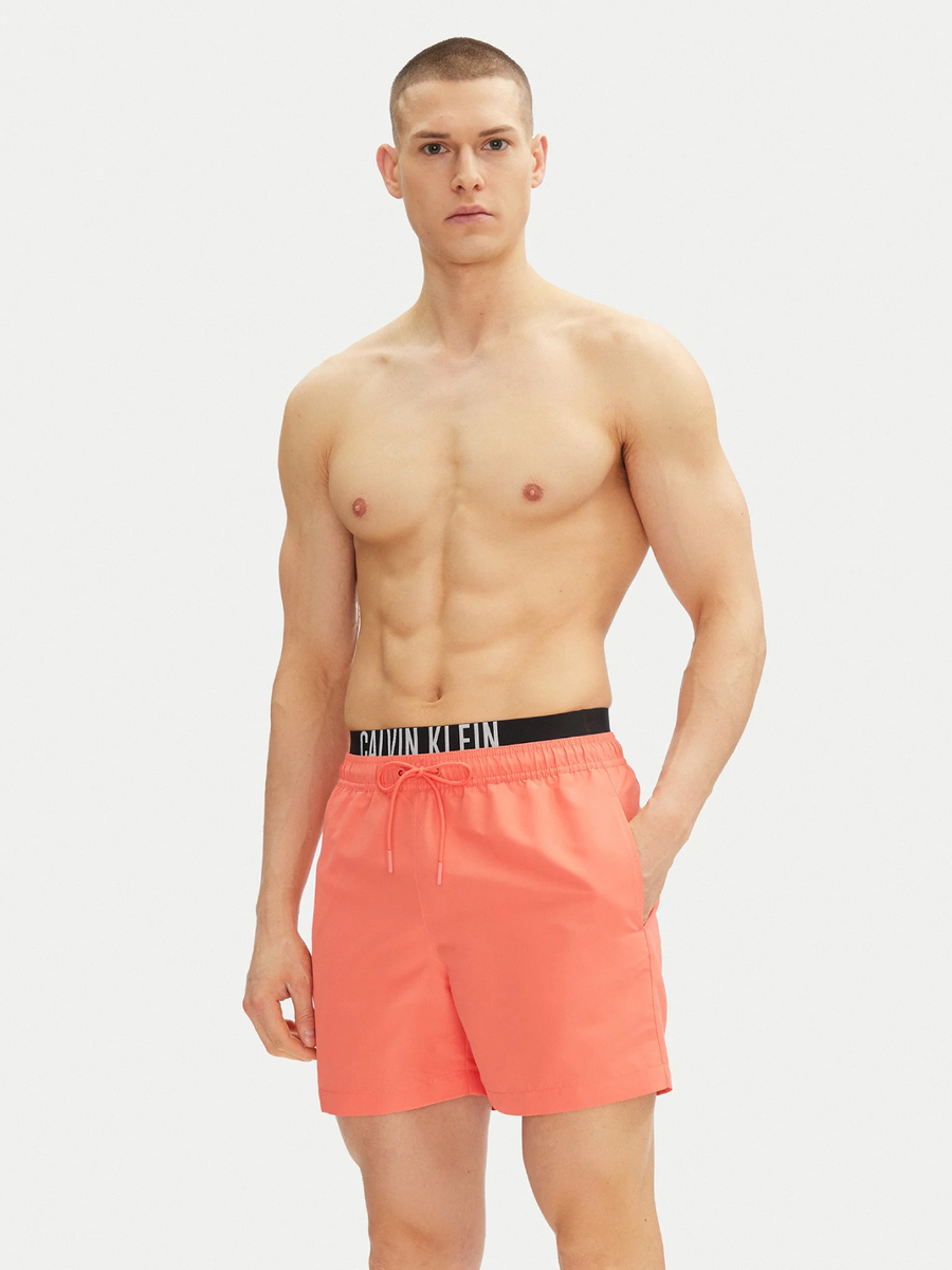 detail Calvin Klein pánske koralovo červené plavky
