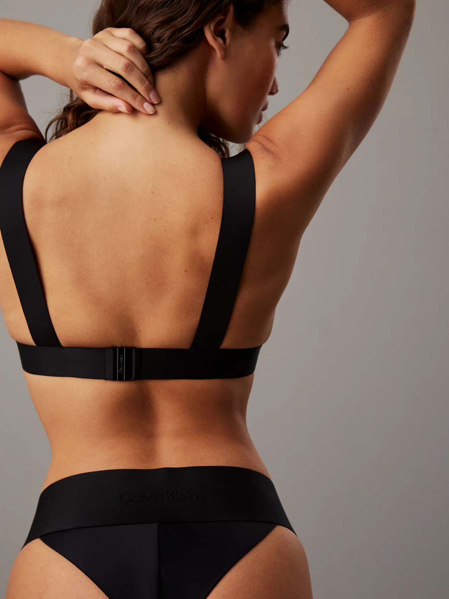 detail Calvin Klein dámske plavky spodný diel