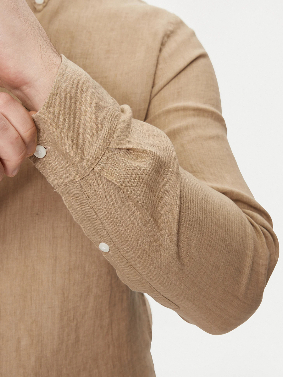 detail Tommy Hilfiger pánska béžová košeľa