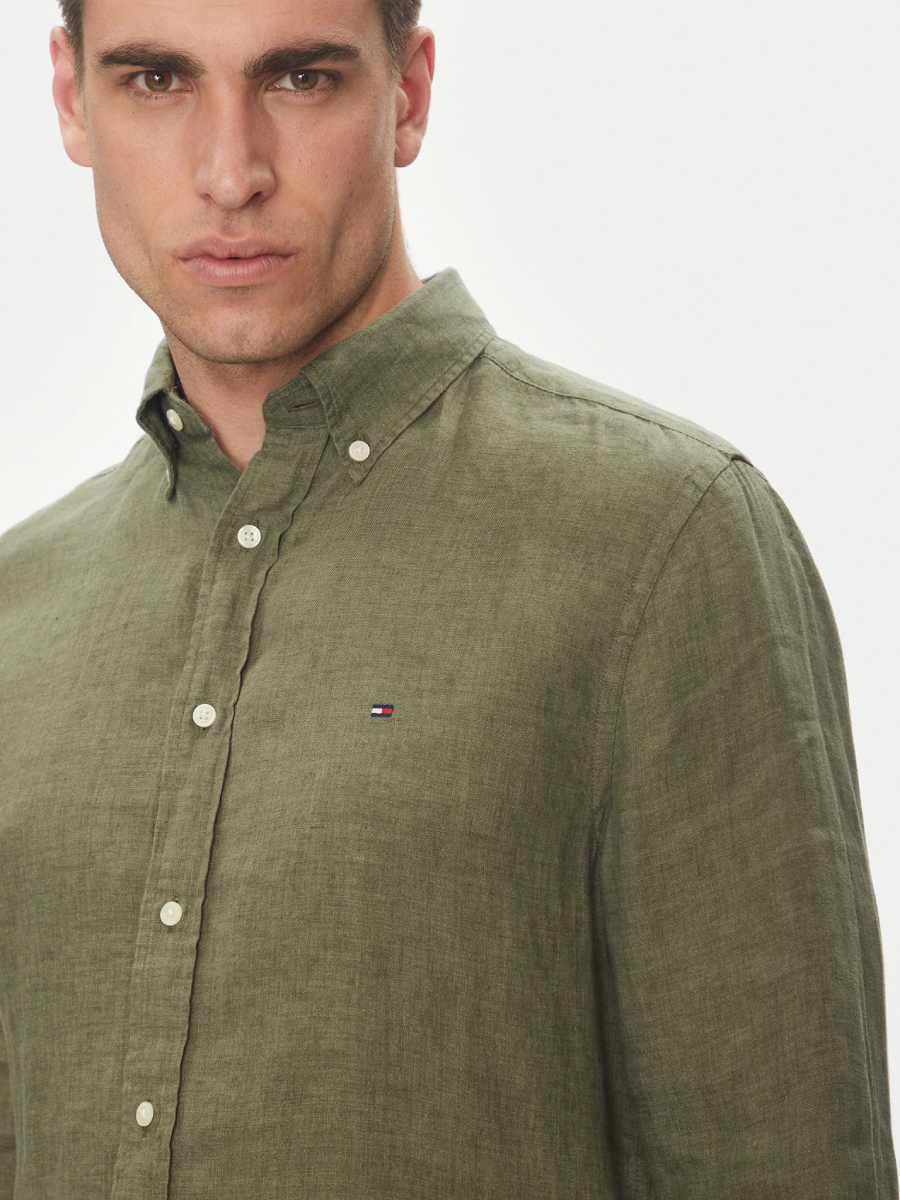 detail Tommy Hilfiger pánska khaki košeľa
