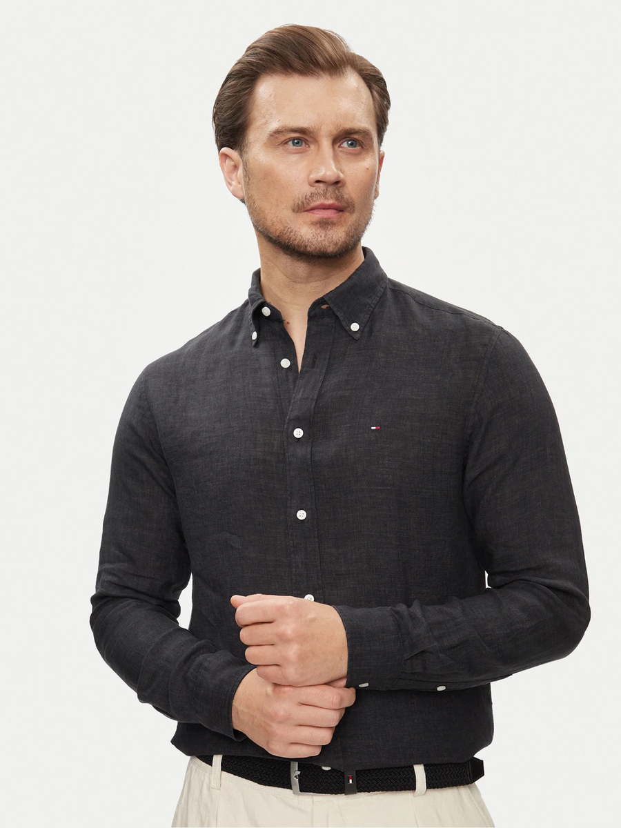 detail Tommy Hilfiger pánska čierna košeľa