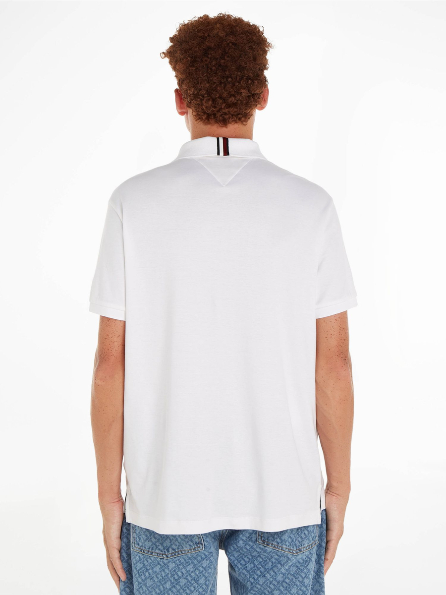 detail Tommy Hilfiger pánske biele polotričko