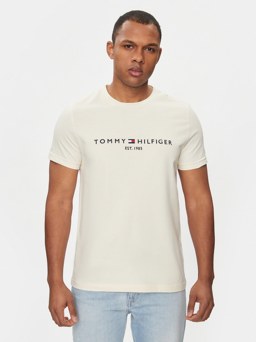 detail Tommy Hilfiger pánske krémové tričko Logo