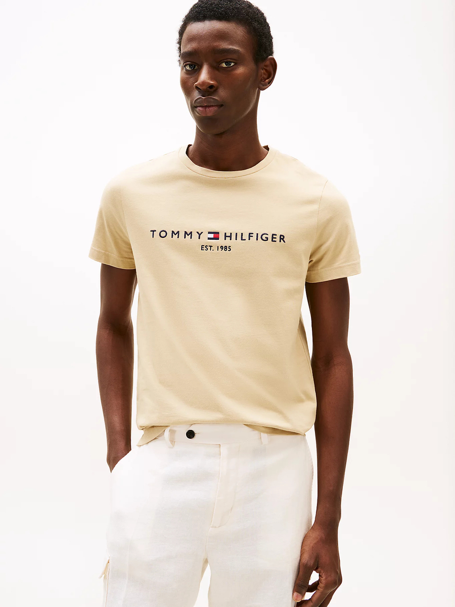 detail Tommy Hilfiger pánske béžové tričko