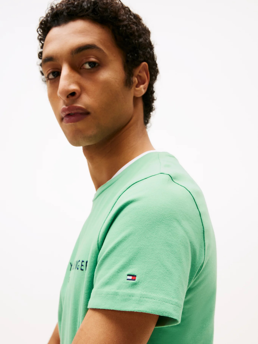 detail Tommy Hilfiger pánske zelené tričko 