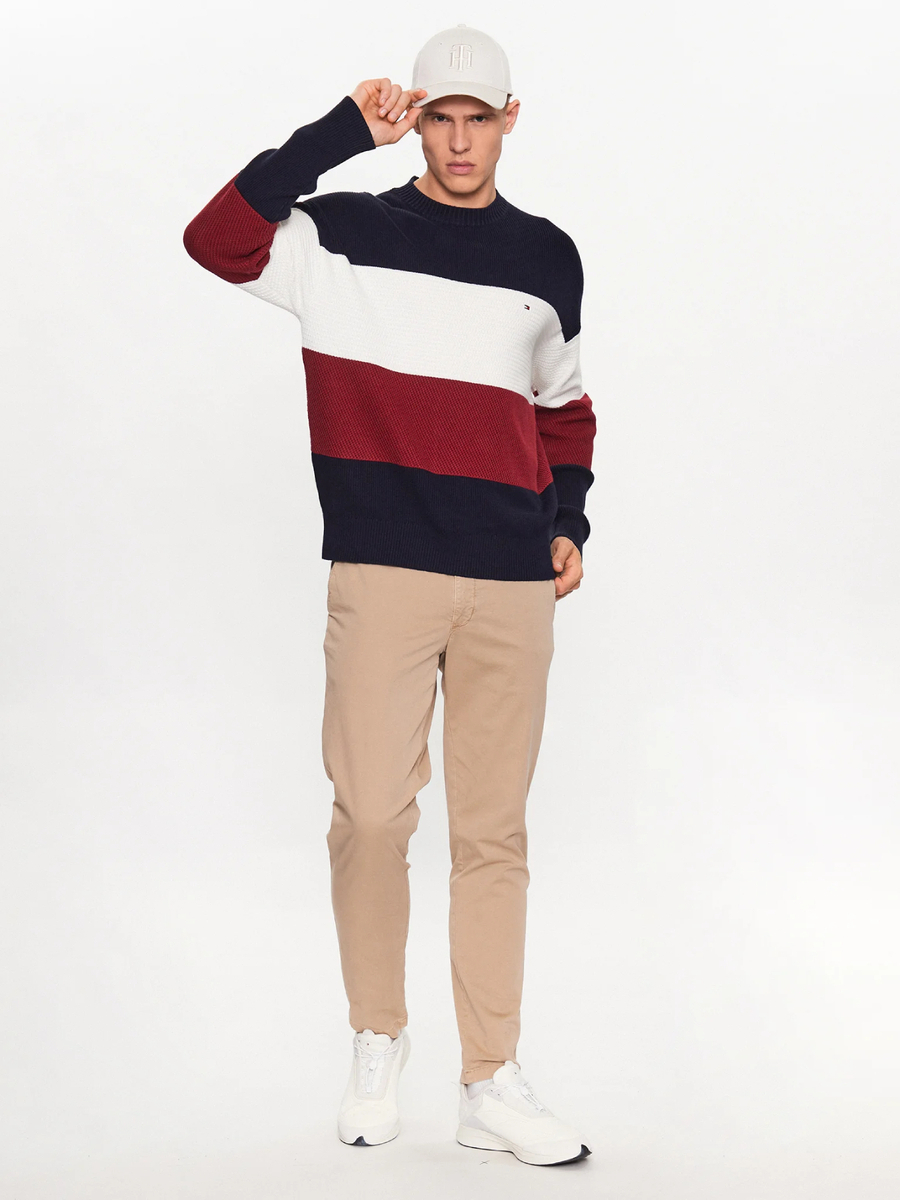 detail Tommy Hilfiger pánský svetr