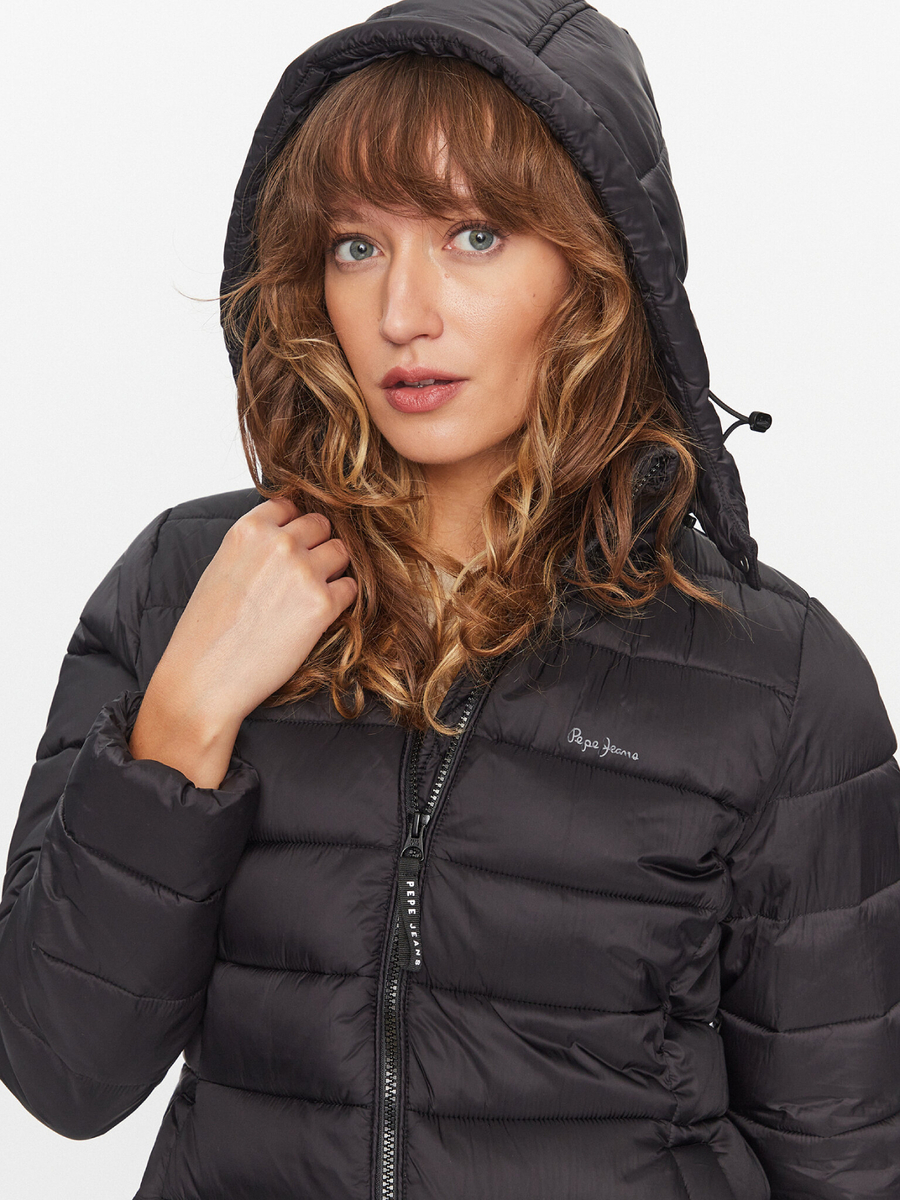 detail Pepe Jeans dámska čierna bunda