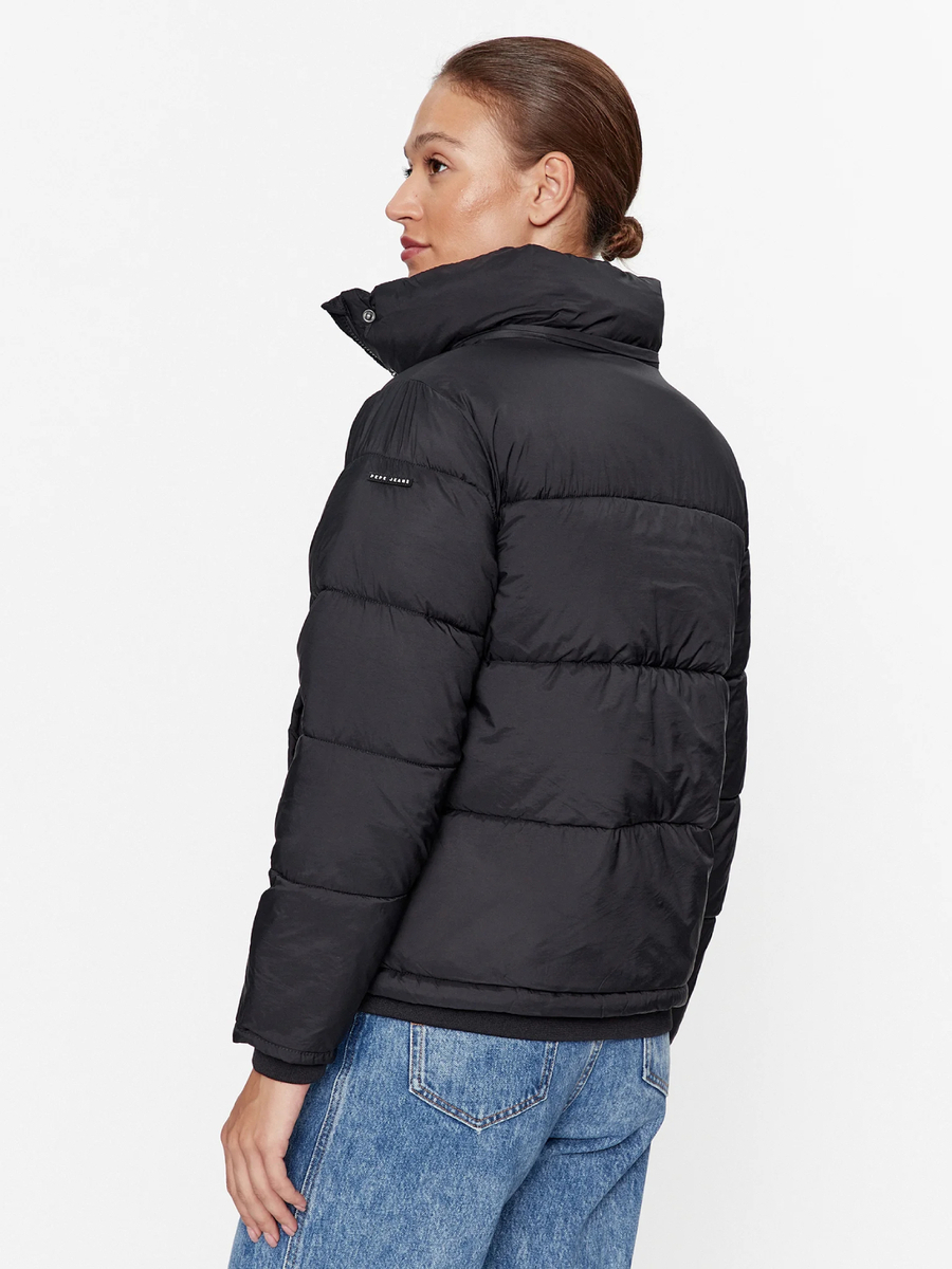 detail Pepe Jeans dámska čierna bunda 