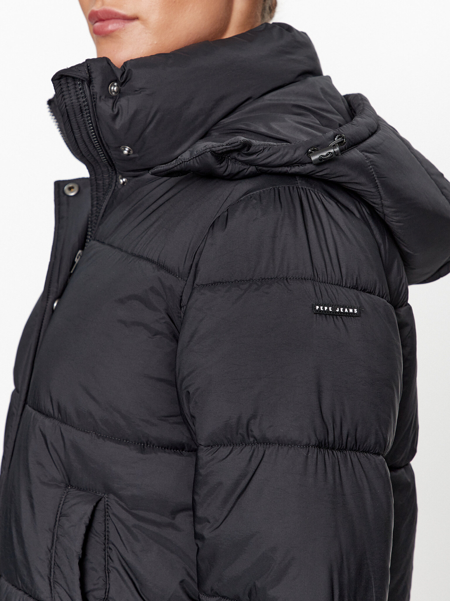 detail Pepe Jeans dámska čierna bunda 