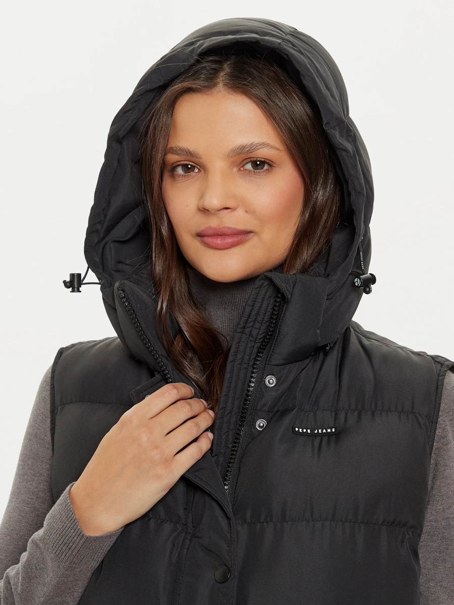 detail Pepe Jeans dámska čierna vesta