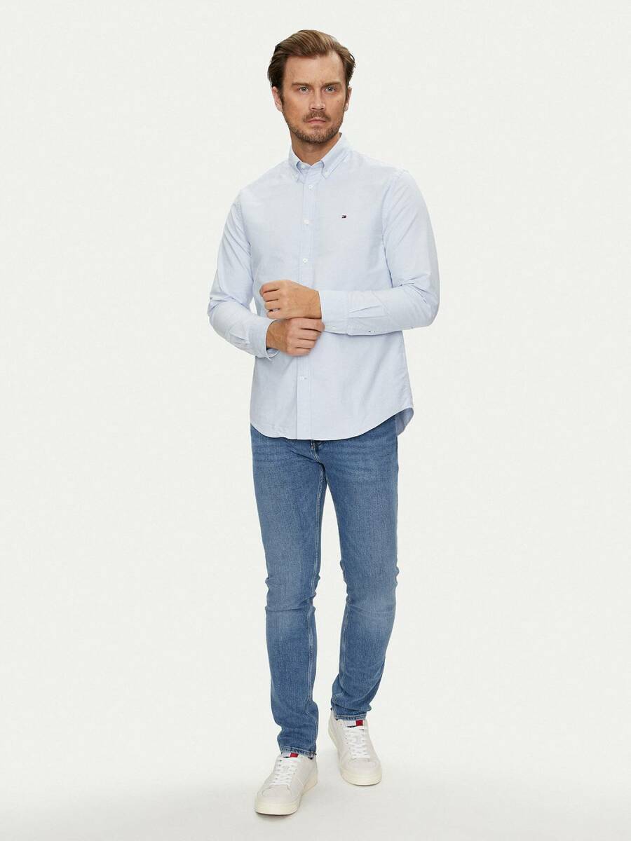 detail Tommy Hilfiger pánska svetlo modrá košeľa Solid