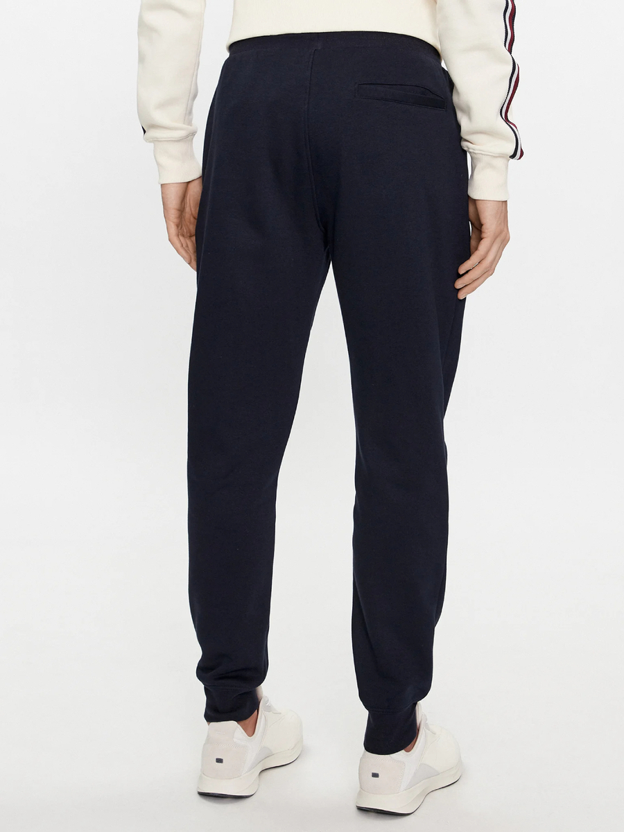 detail Tommy Hilfiger pánske tmavo modré tepláky