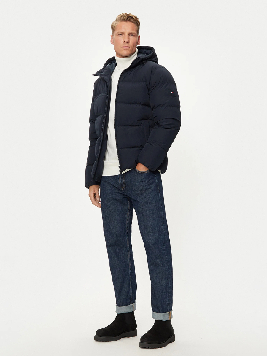 detail Tommy Hilfiger pánska tmavo modrá bunda