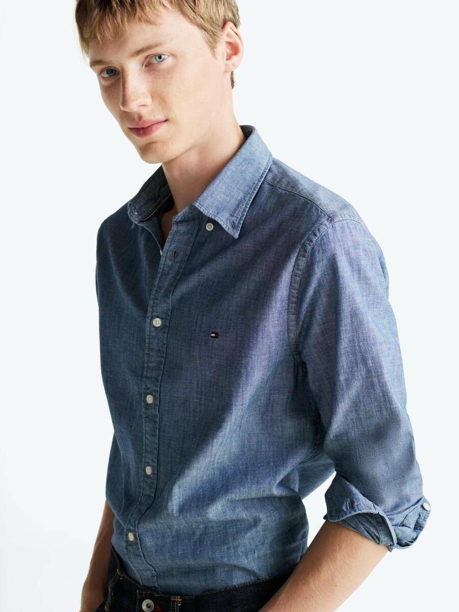 detail Tommy Hilfiger pánska modrá košeľa 