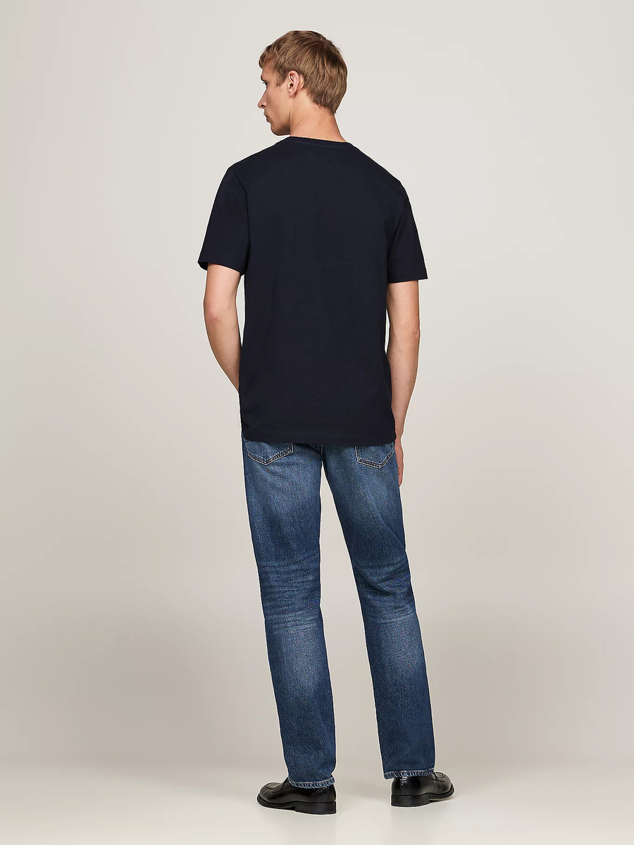 detail Tommy Hilfiger pánske tmavo modré tričko