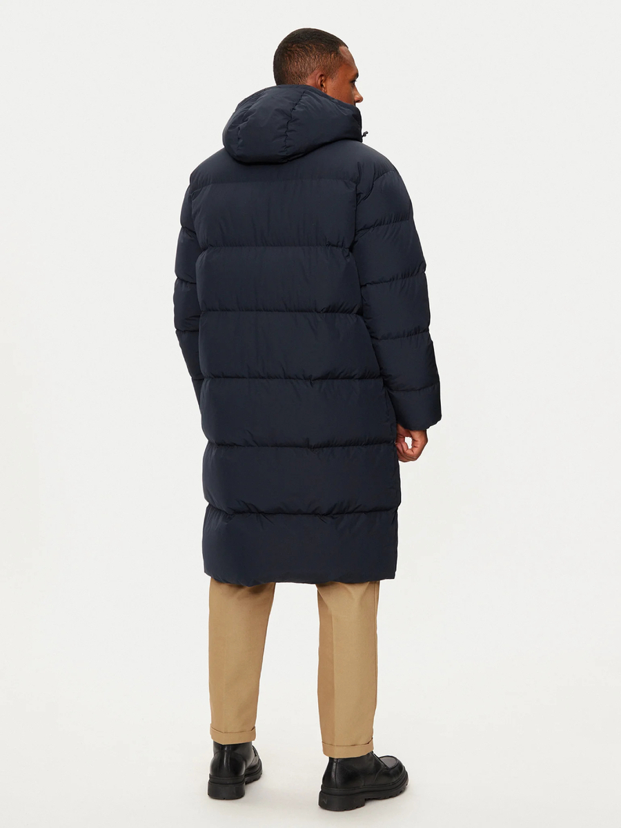 detail Tommy Hilfiger pánska tmavo modrá bunda