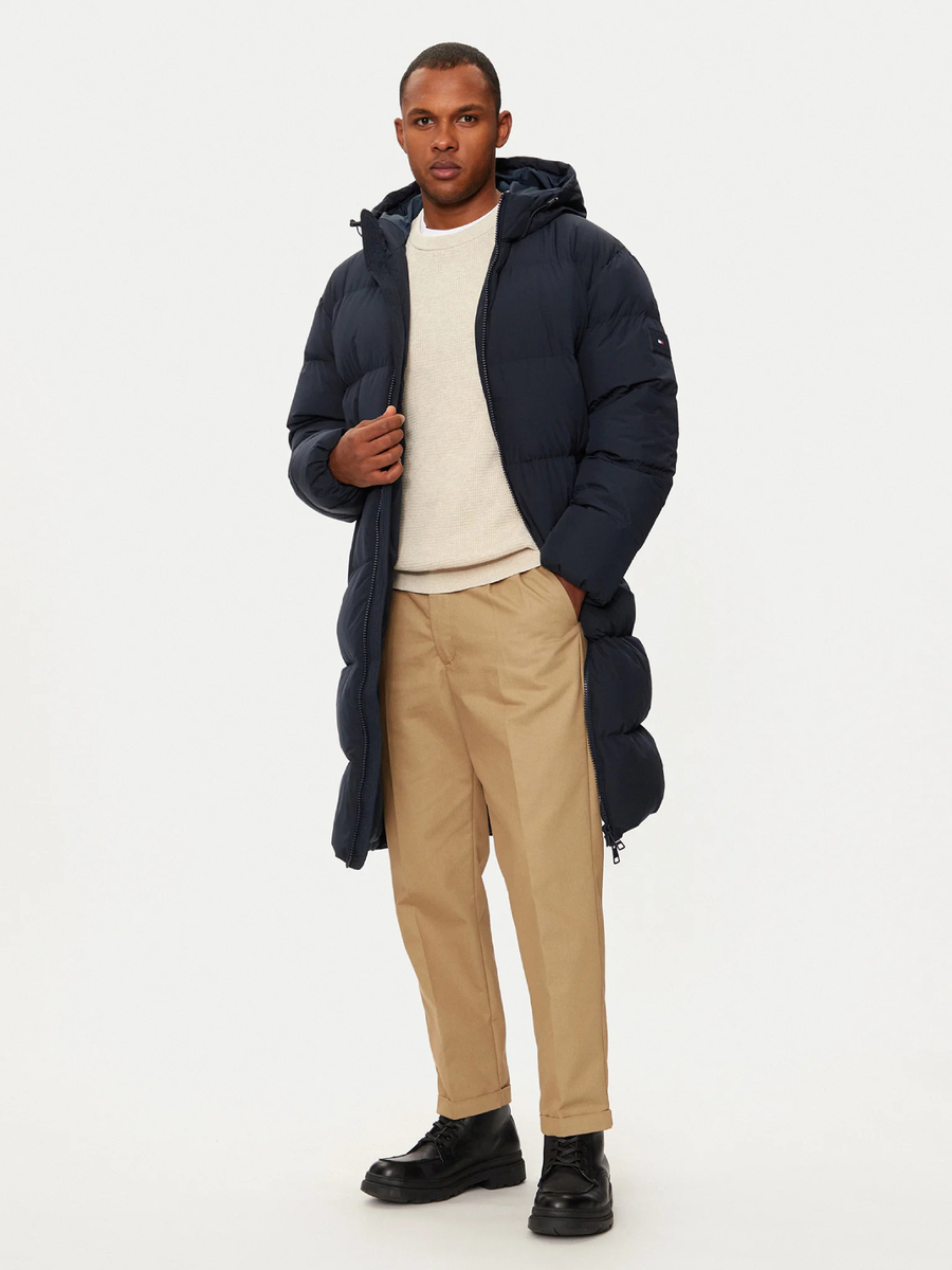 detail Tommy Hilfiger pánska tmavo modrá bunda