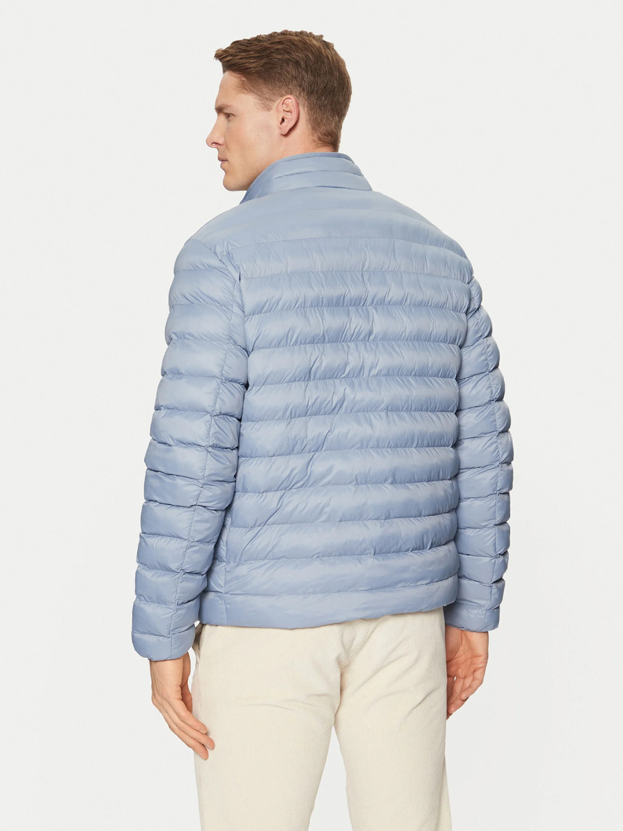 detail Tommy Hilfiger pánska svetlo modrá bunda