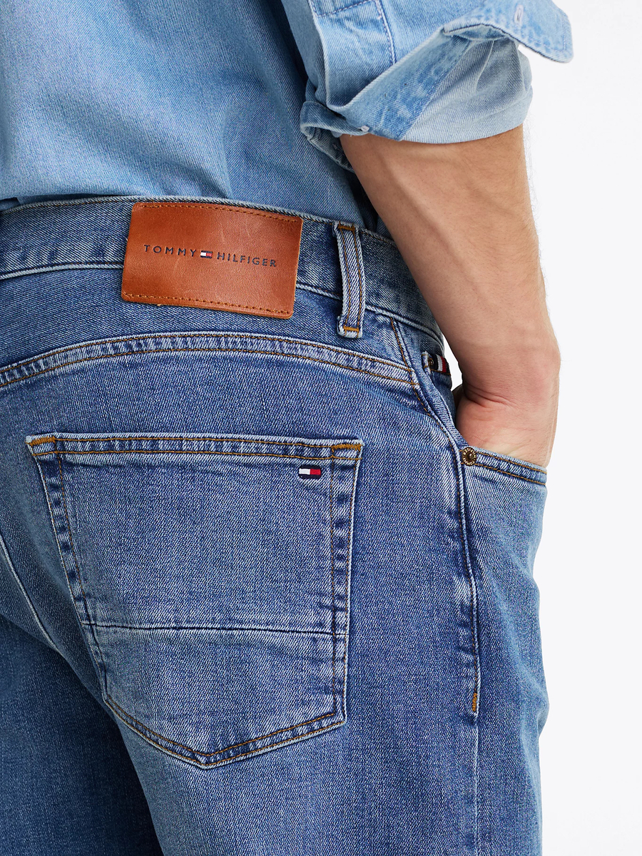 detail Tommy Hilfiger pánske modré džínsy 
