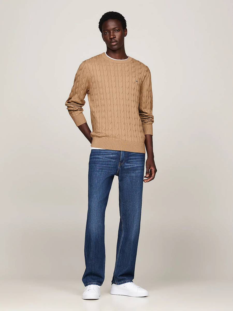 detail Tommy Hilfiger pánsky béžový sveter