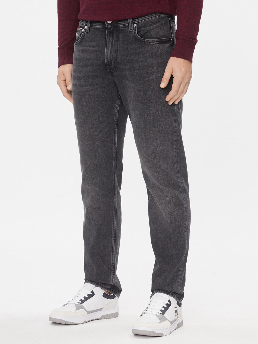 detail Tommy Hilfiger pánske čierne džínsy