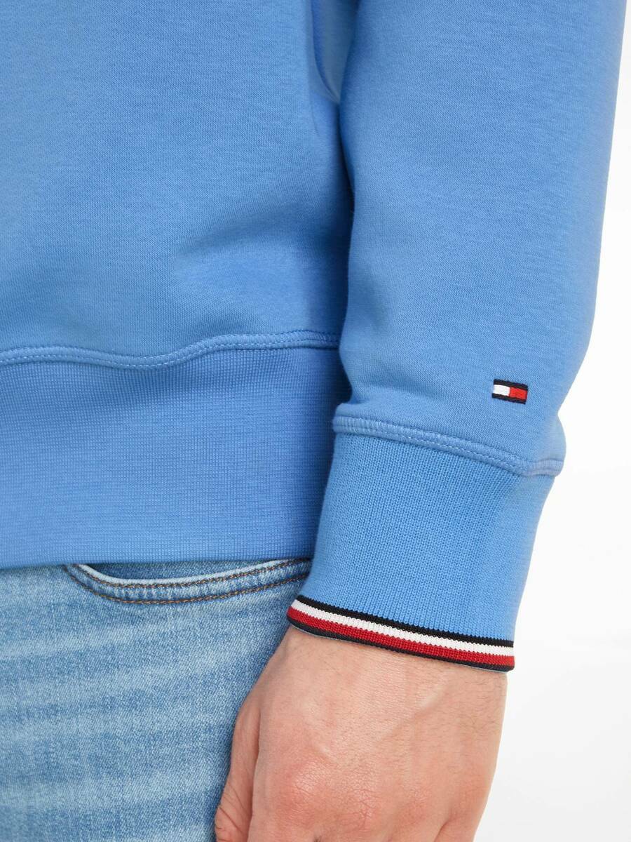detail Tommy Hilfiger pánska modrá mikina