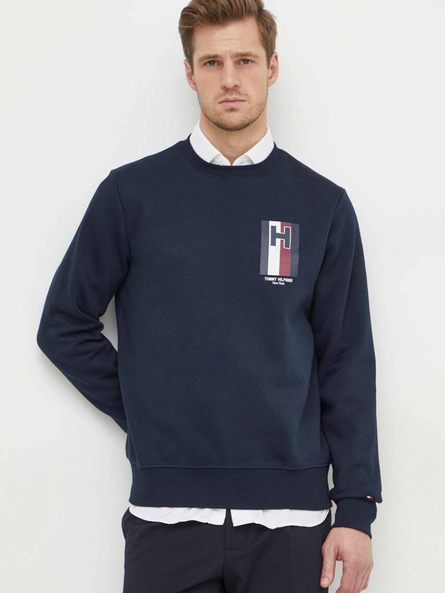 detail Tommy Hilfiger pánska tmavo modrá mikina