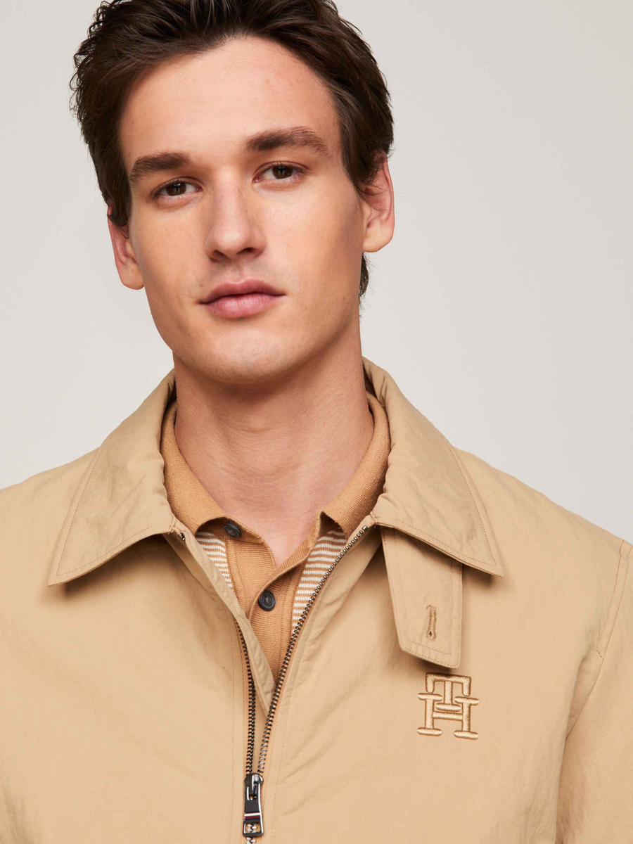 detail Tommy Hilfiger pánska hnedá bunda