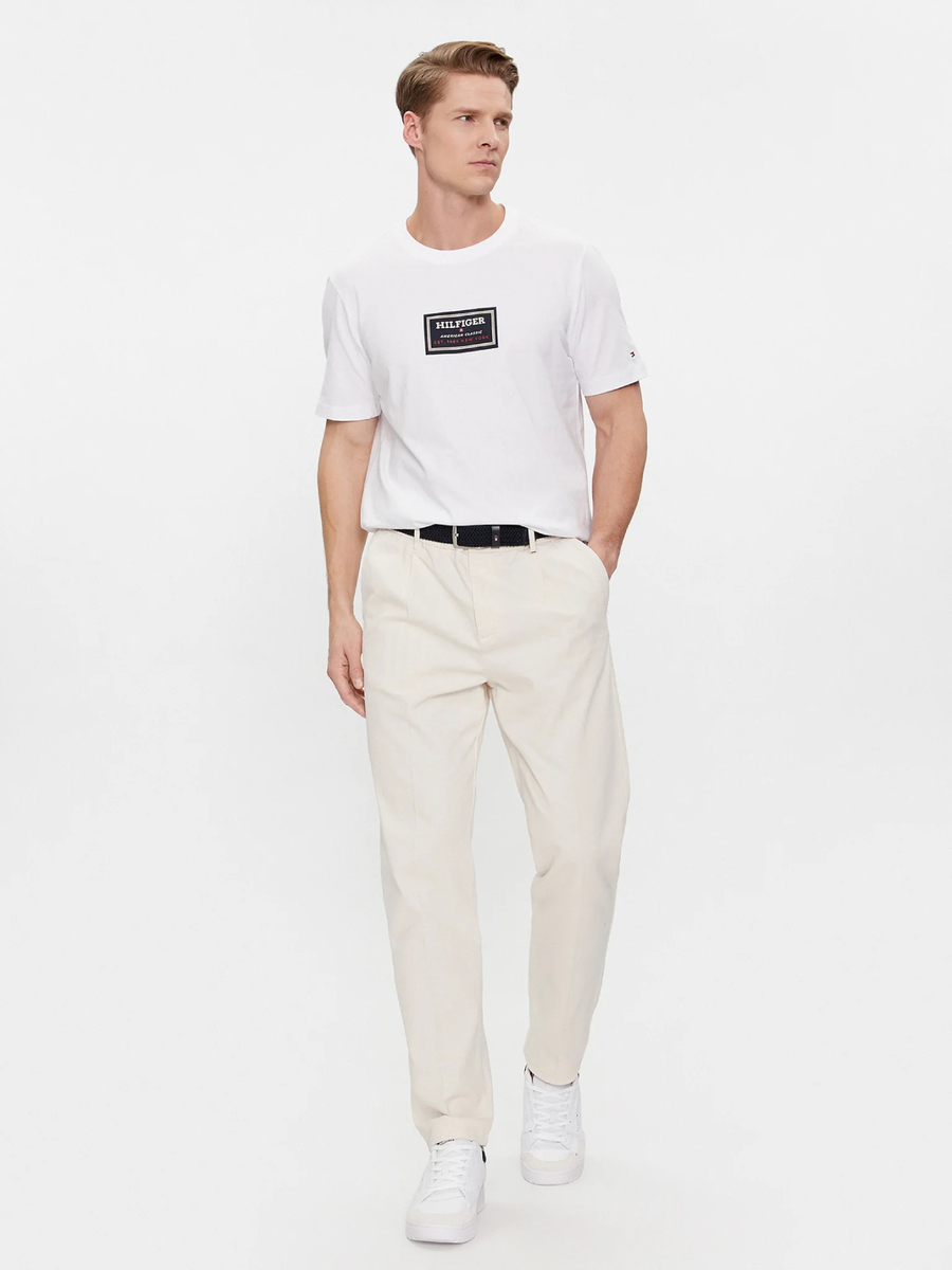 detail Tommy Hilfiger pánske biele tričko