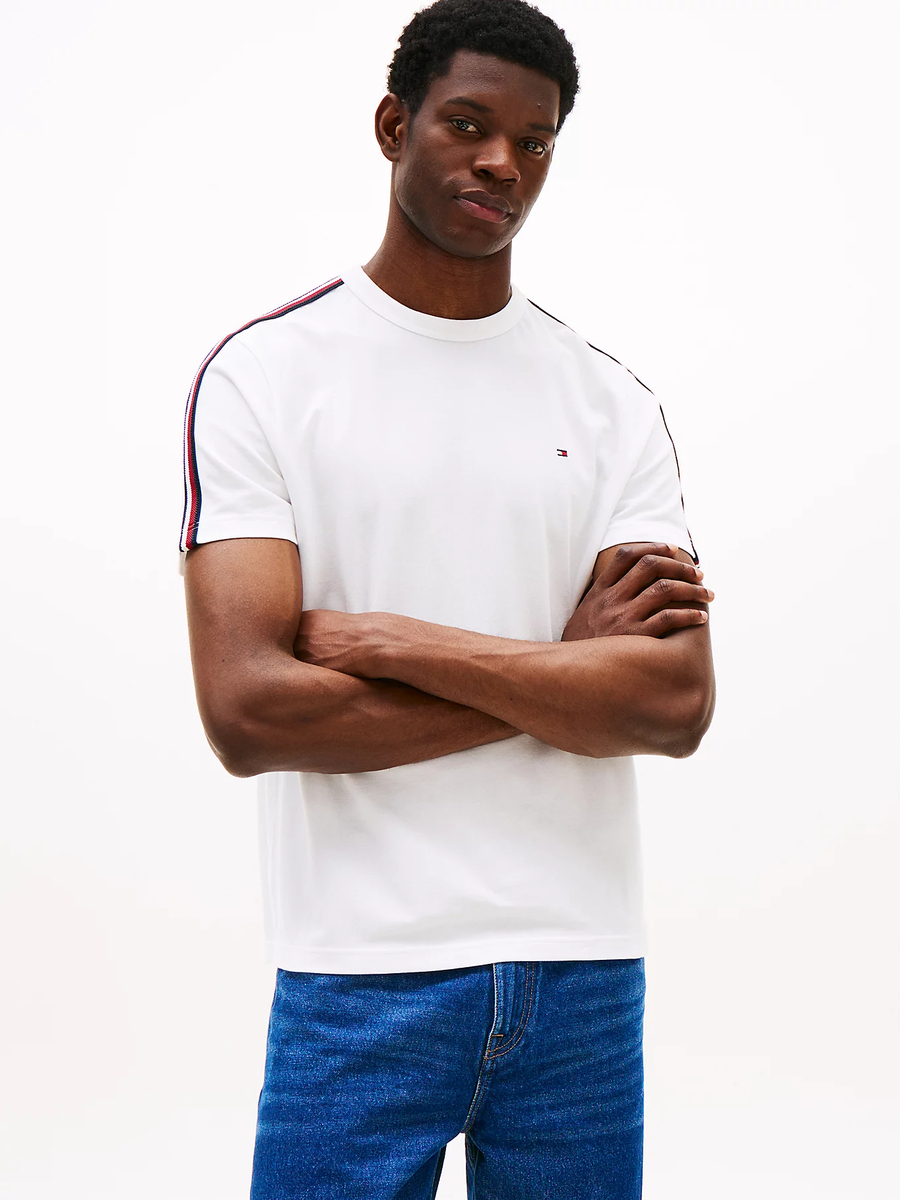 detail Tommy Hilfiger pánske biele tričko 