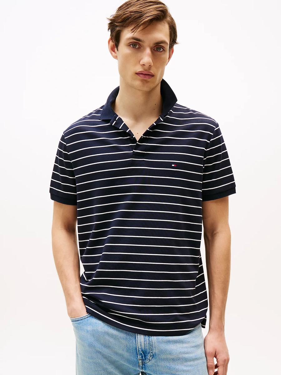 detail Tommy Hilfiger pánske tmavo modré polo tričko