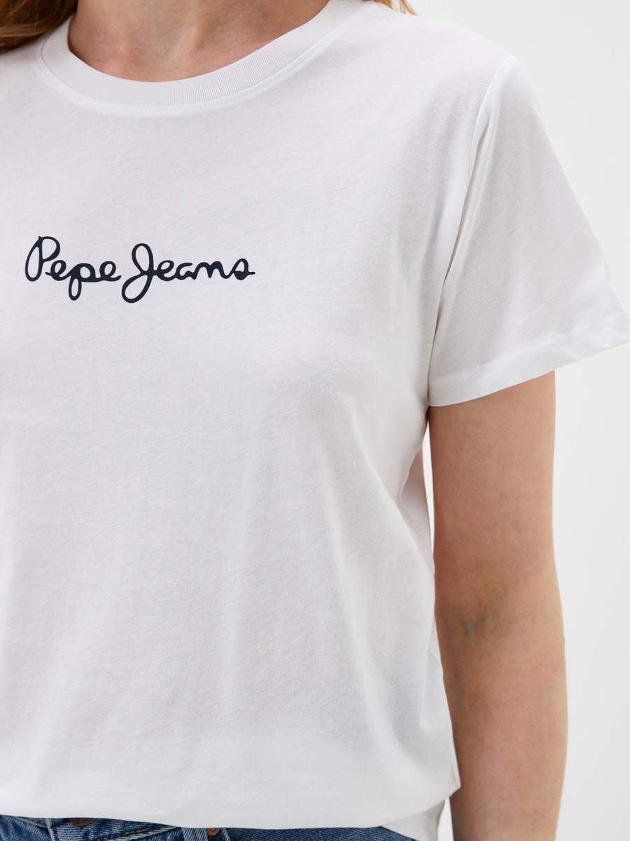 detail Pepe Jeans dámske biele tričko Lorette