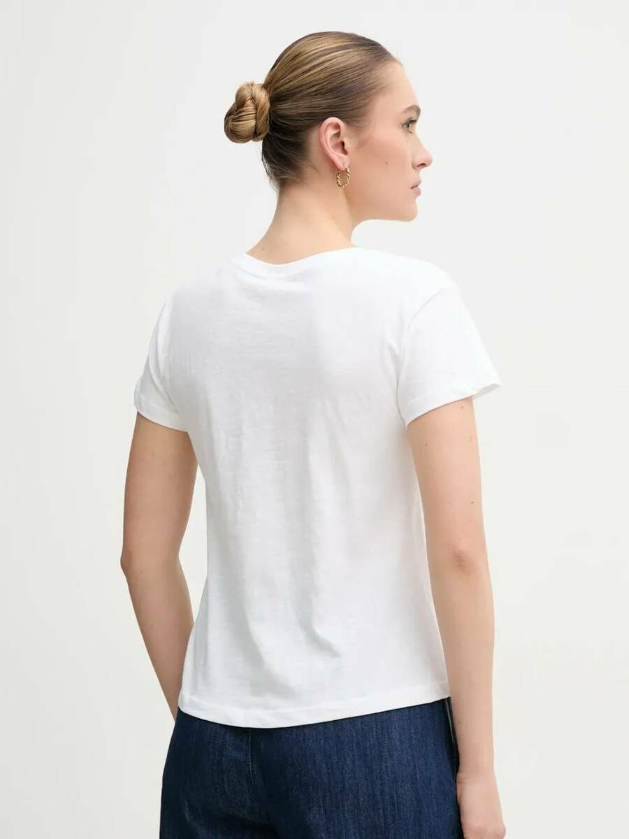 detail Pepe Jeans dámske biele tričko 
