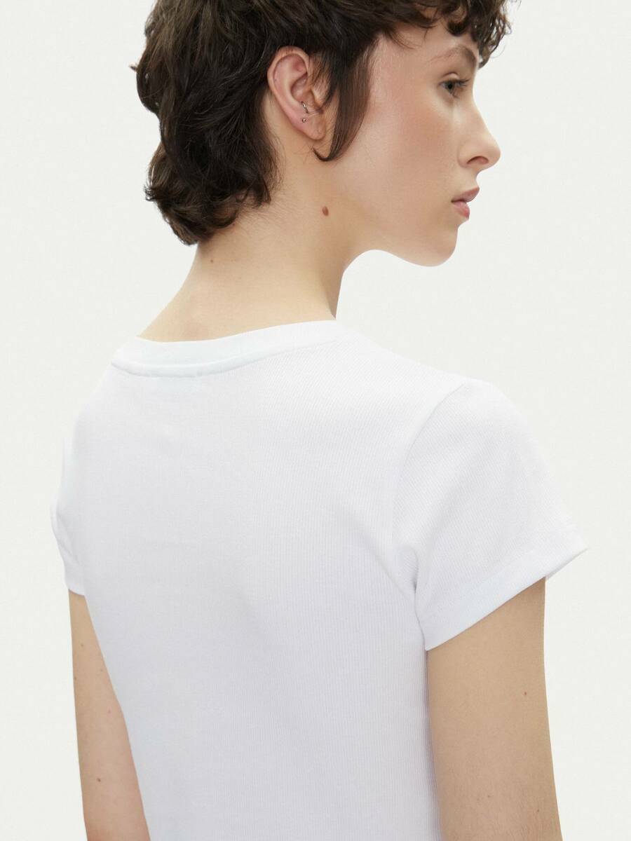 detail Pepe Jeans dámske biele tričko Merida