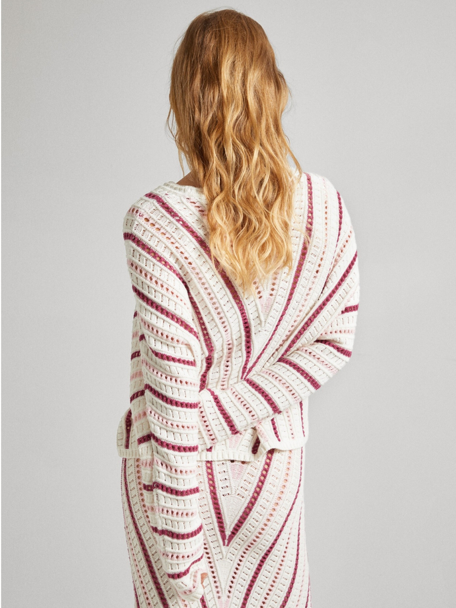 detail Pepe Jeans dámsky sveter