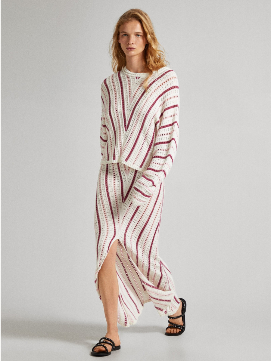 detail Pepe Jeans dámsky sveter