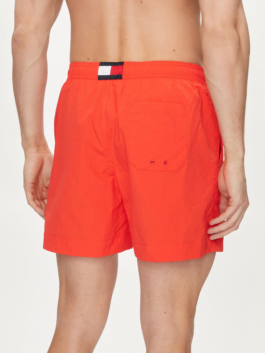 detail Tommy Hilfiger pánske červené plavky