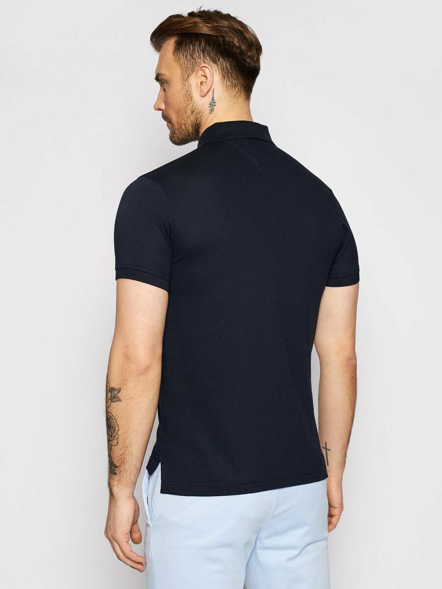 detail Tommy Hilfiger pánske tmavo modré polo tričko