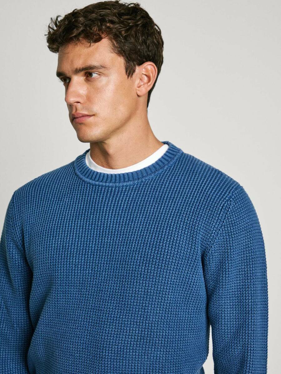detail Pepe Jeans pánsky modrý sveter Maddox