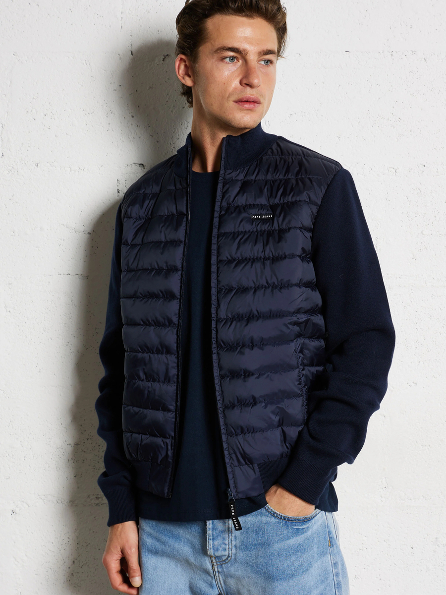 detail Pepe Jeans pánsky tmavomodrý sveter