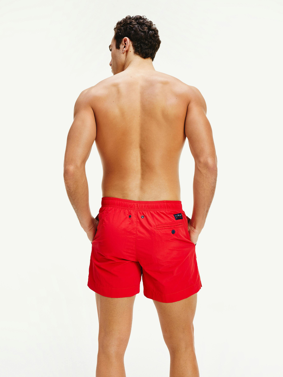 detail Tommy Hilfiger pánske červené plavky