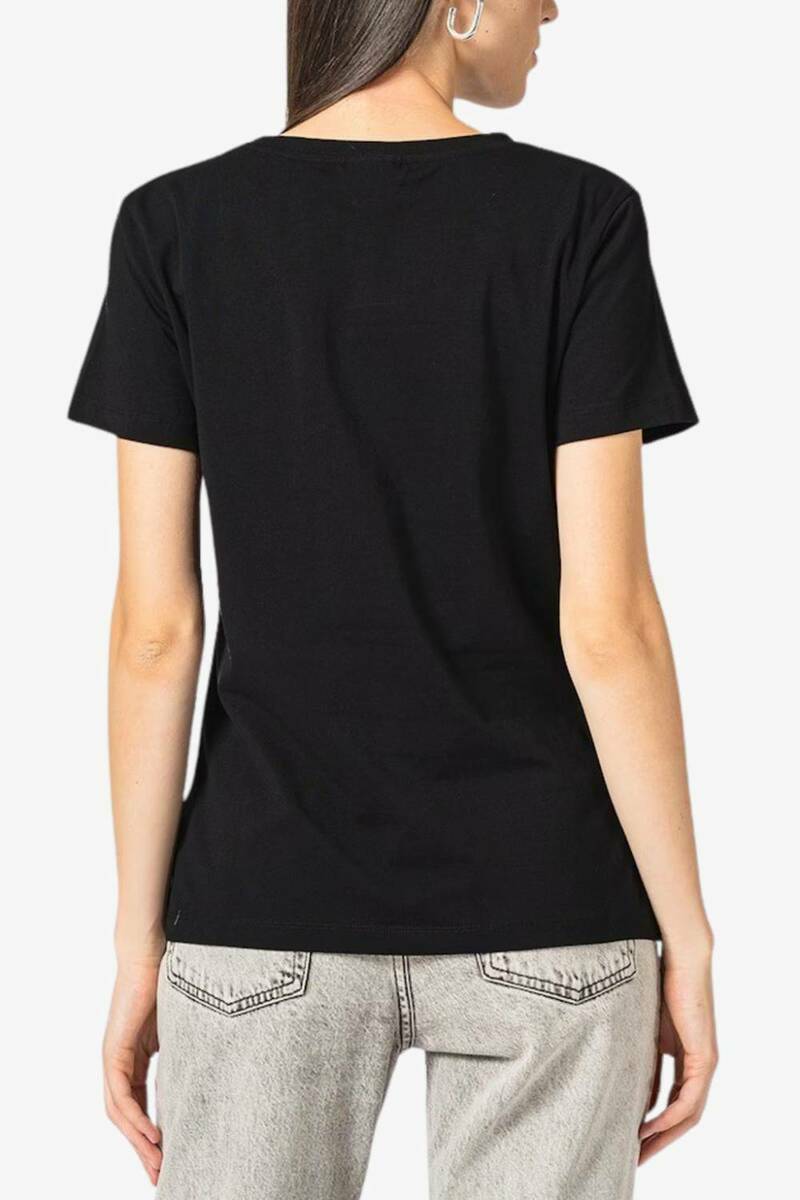 detail Guess dámske čierne tričko