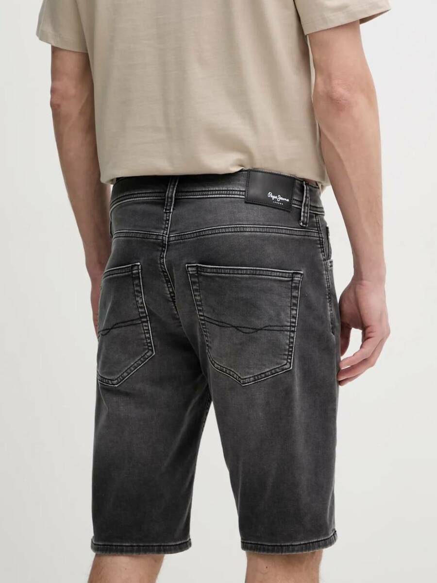 detail Pepe Jeans pánske šedé kraťasy