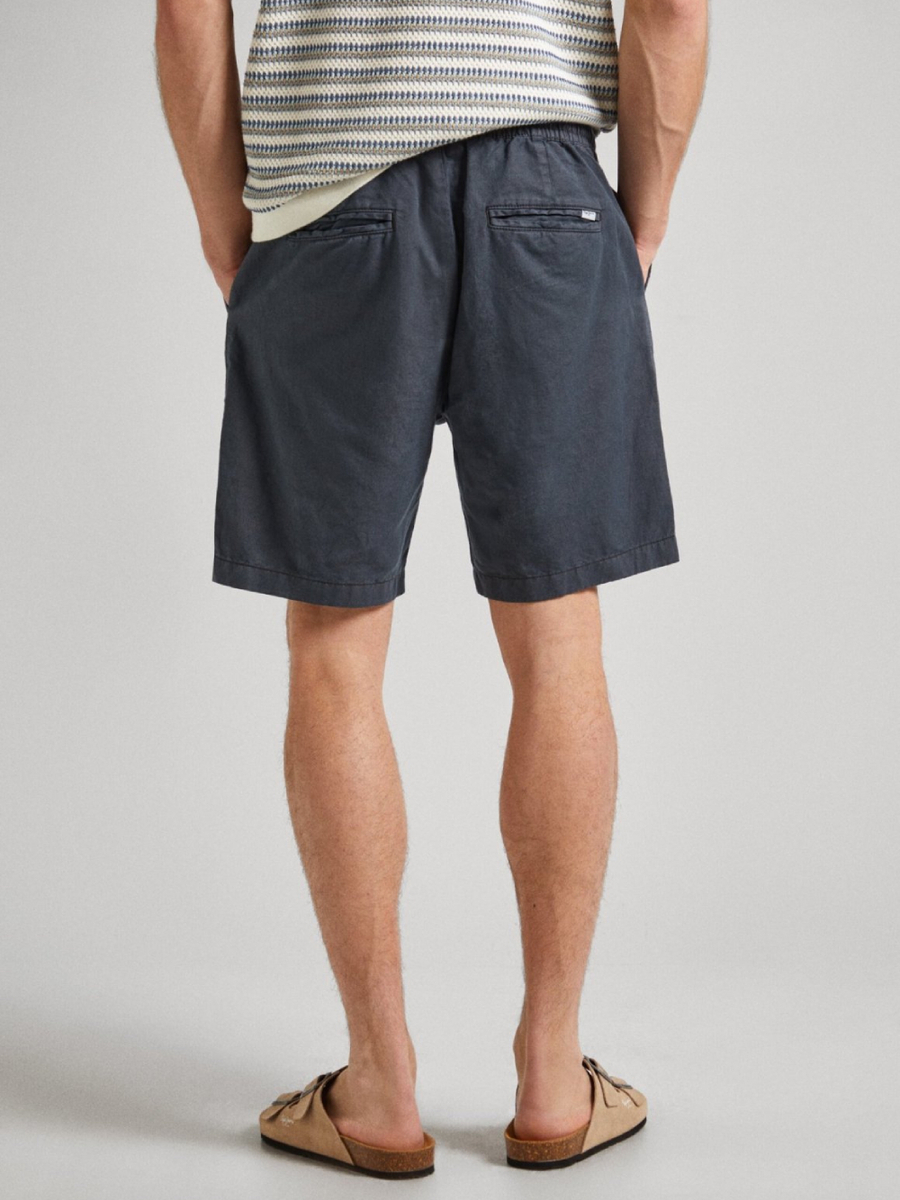 detail Pepe Jeans pánske šedé šortky